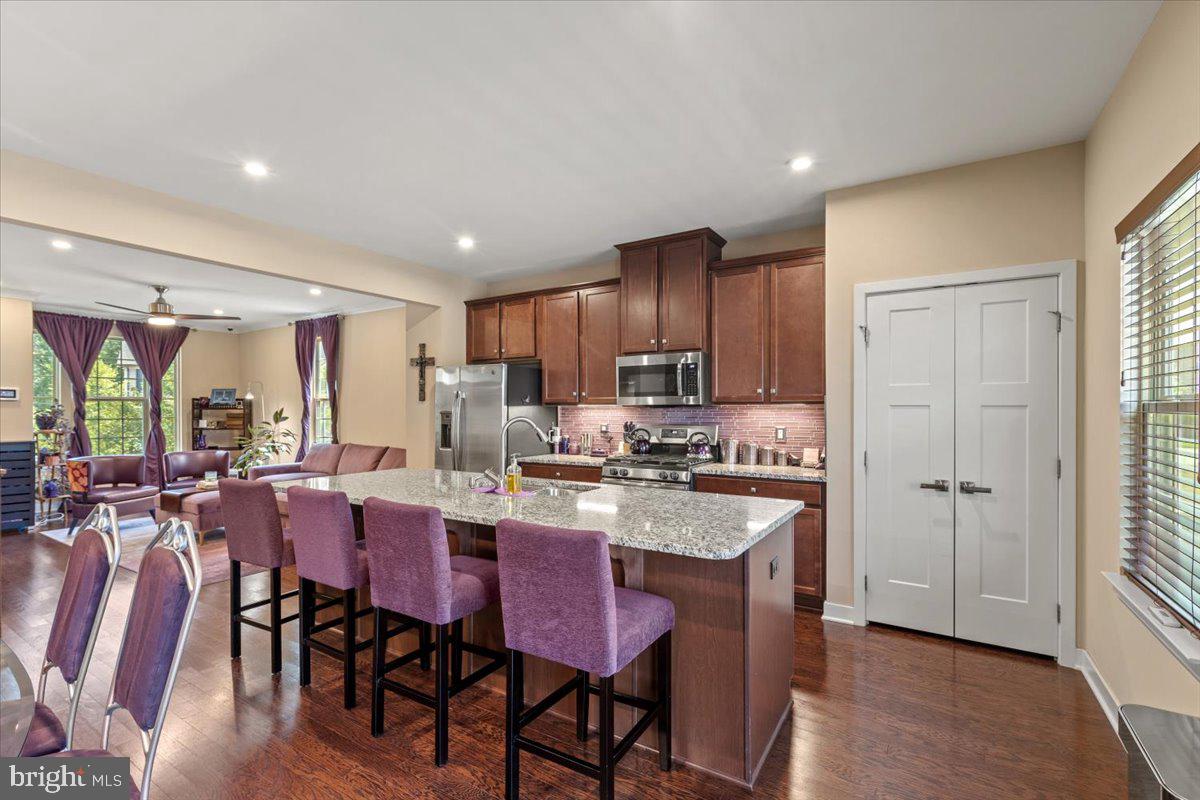 18060 RED CEDAR RD, DUMFRIES, Virginia 22026, 3 Bedrooms Bedrooms, ,2 BathroomsBathrooms,Residential,For sale,18060 RED CEDAR RD,VAPW2101728 MLS # VAPW2101728