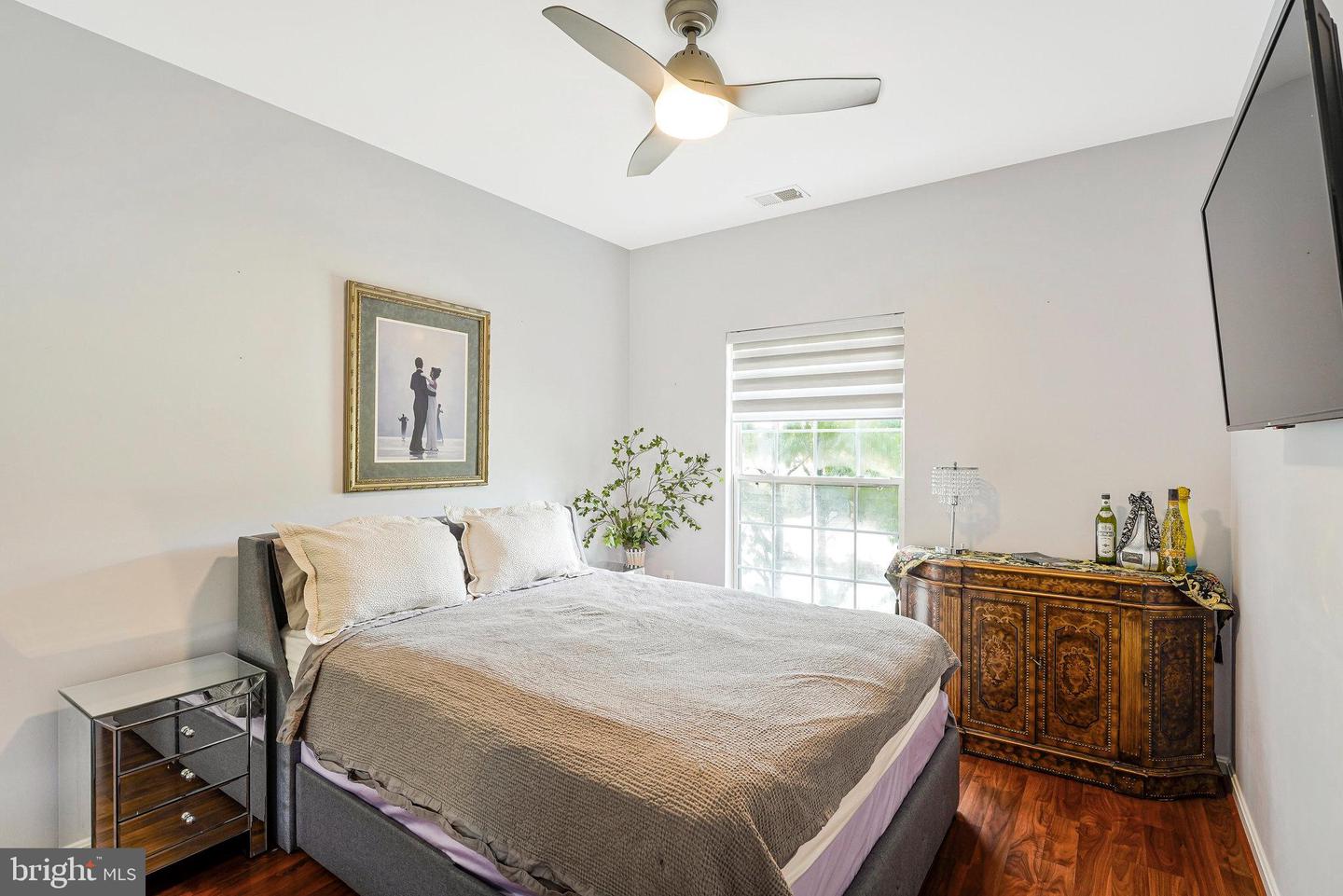 4138 FOUNTAINSIDE LN #202, FAIRFAX, Virginia 22030, 3 Bedrooms Bedrooms, ,2 BathroomsBathrooms,Residential,For sale,4138 FOUNTAINSIDE LN #202,VAFX2261978 MLS # VAFX2261978
