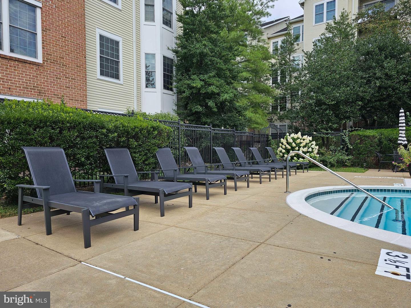 4138 FOUNTAINSIDE LN #202, FAIRFAX, Virginia 22030, 3 Bedrooms Bedrooms, ,2 BathroomsBathrooms,Residential,For sale,4138 FOUNTAINSIDE LN #202,VAFX2261978 MLS # VAFX2261978