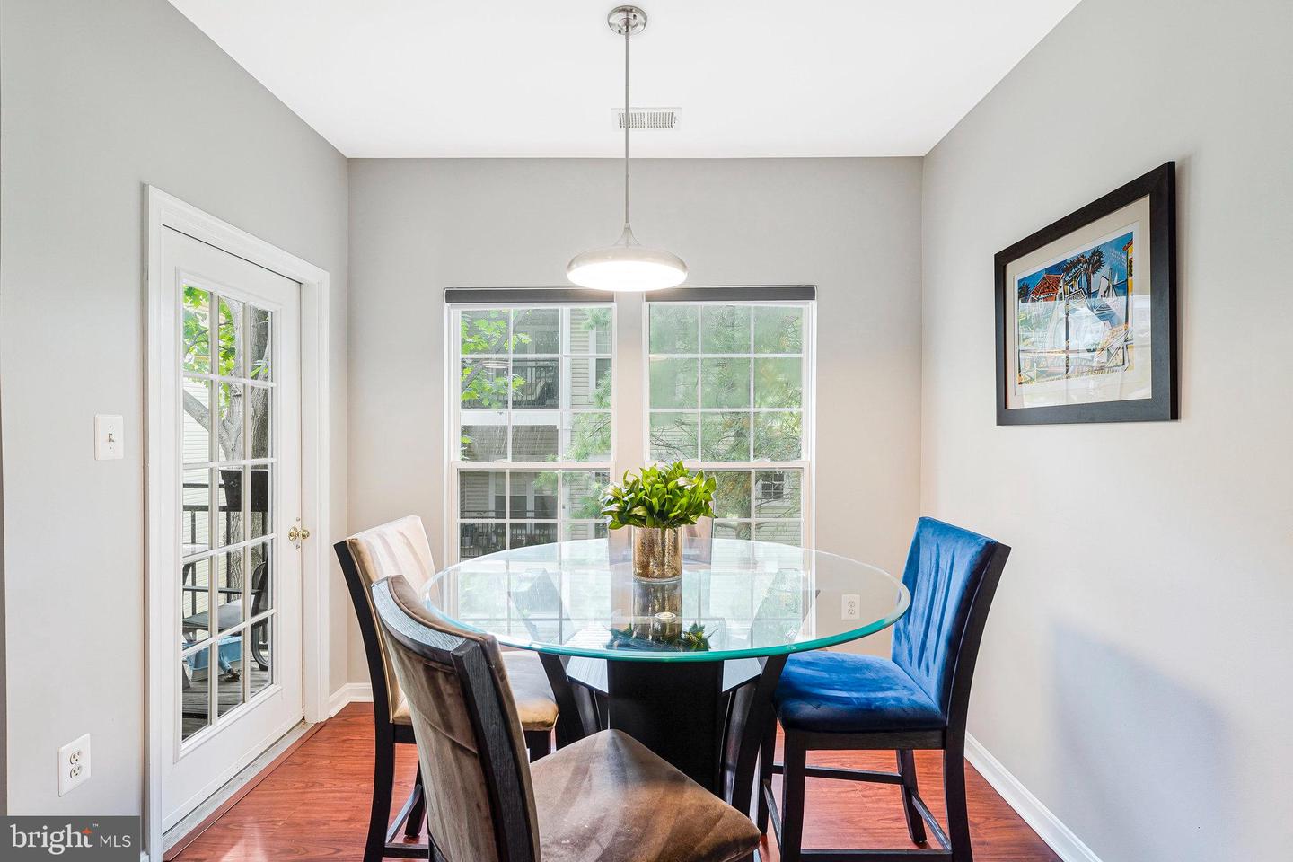 4138 FOUNTAINSIDE LN #202, FAIRFAX, Virginia 22030, 3 Bedrooms Bedrooms, ,2 BathroomsBathrooms,Residential,For sale,4138 FOUNTAINSIDE LN #202,VAFX2261978 MLS # VAFX2261978