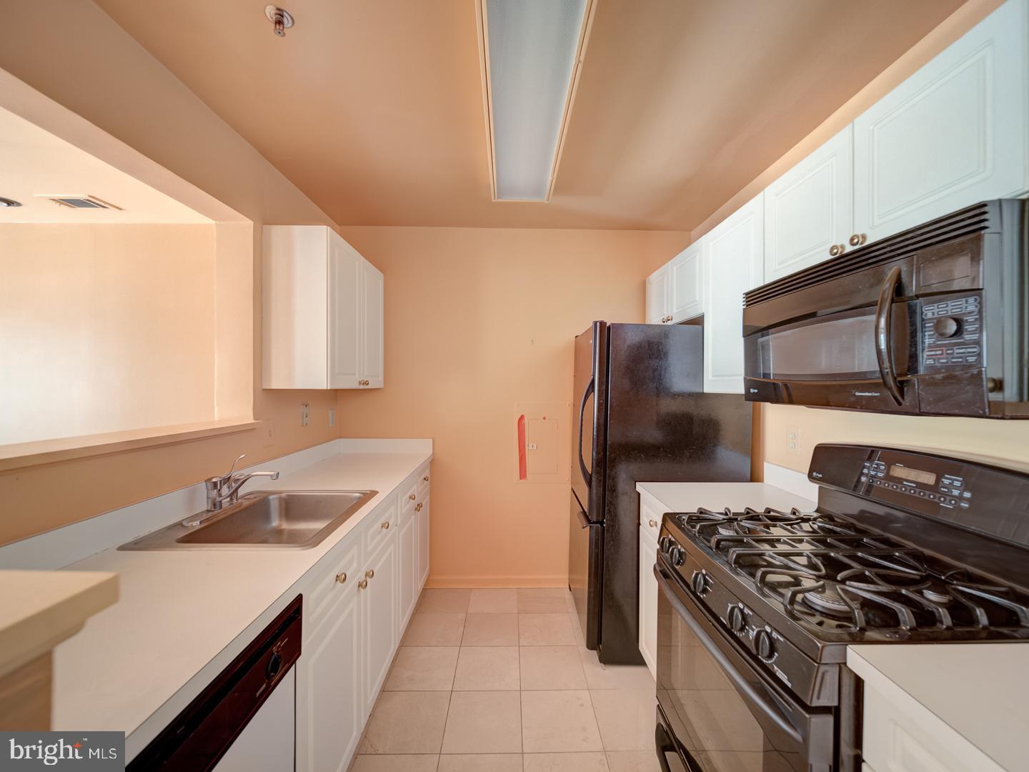 5565 SEMINARY RD #214, FALLS CHURCH, Virginia 22041, 1 Bedroom Bedrooms, ,1 BathroomBathrooms,Residential,For sale,5565 SEMINARY RD #214,VAFX2261980 MLS # VAFX2261980