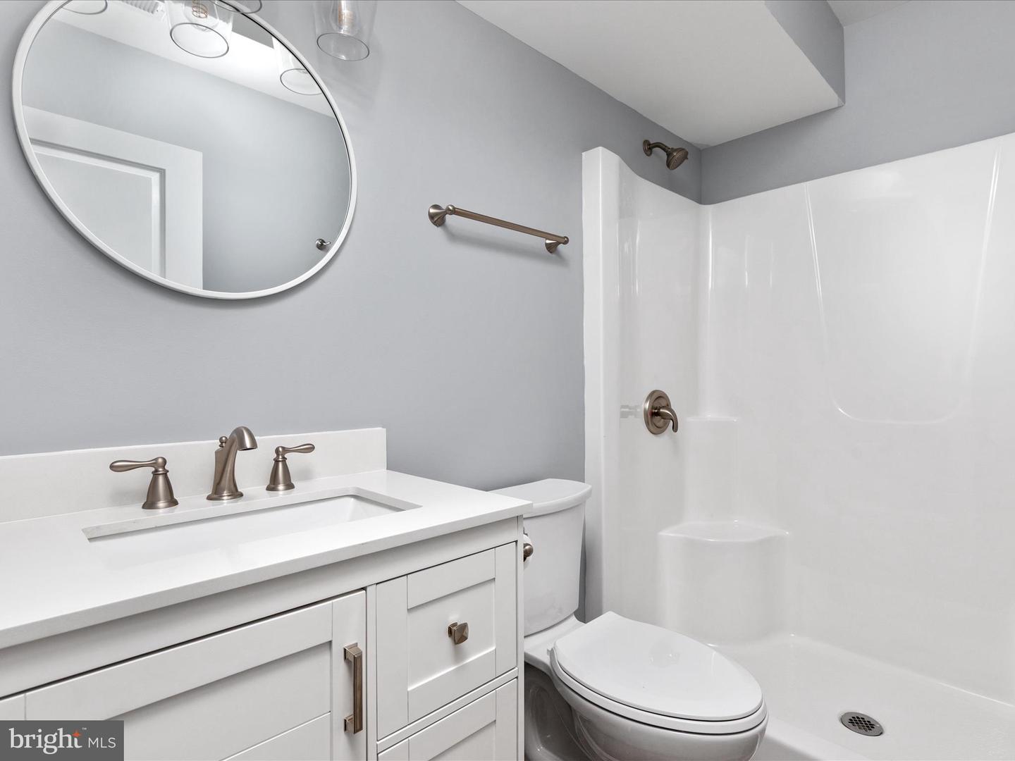 178 BANK ST, MOUNT JACKSON, Virginia 22842, 3 Bedrooms Bedrooms, ,2 BathroomsBathrooms,Residential,For sale,178 BANK ST,VASH2012266 MLS # VASH2012266