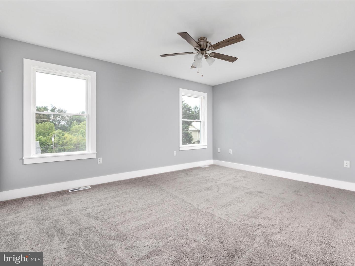 178 BANK ST, MOUNT JACKSON, Virginia 22842, 3 Bedrooms Bedrooms, ,2 BathroomsBathrooms,Residential,For sale,178 BANK ST,VASH2012266 MLS # VASH2012266
