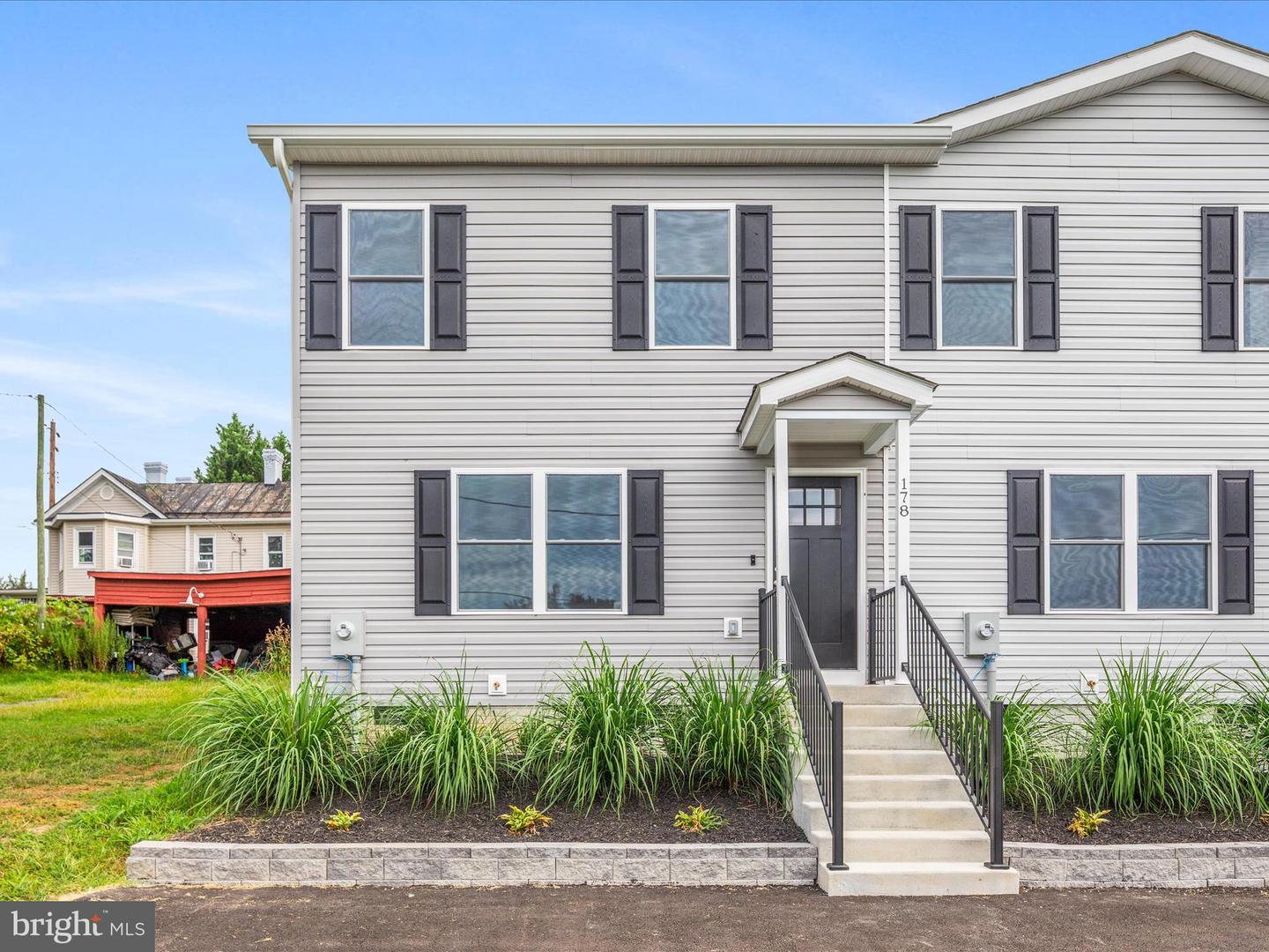 178 BANK ST, MOUNT JACKSON, Virginia 22842, 3 Bedrooms Bedrooms, ,2 BathroomsBathrooms,Residential,For sale,178 BANK ST,VASH2012266 MLS # VASH2012266