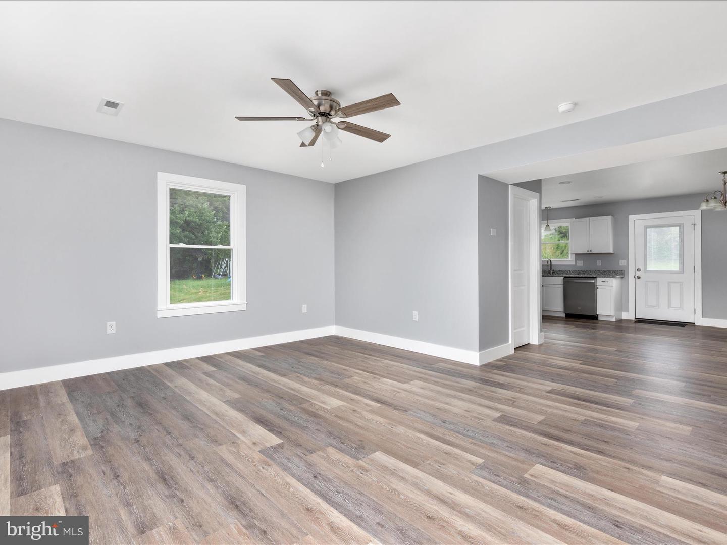 178 BANK ST, MOUNT JACKSON, Virginia 22842, 3 Bedrooms Bedrooms, ,2 BathroomsBathrooms,Residential,For sale,178 BANK ST,VASH2012266 MLS # VASH2012266