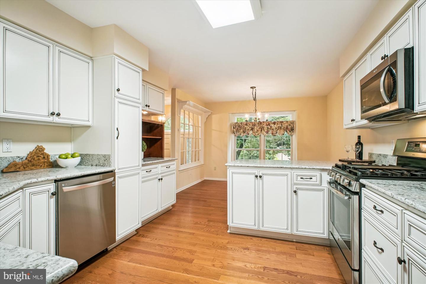 3853 INVERNESS RD, FAIRFAX, Virginia 22033, 3 Bedrooms Bedrooms, ,3 BathroomsBathrooms,Residential,For sale,3853 INVERNESS RD,VAFX2262012 MLS # VAFX2262012
