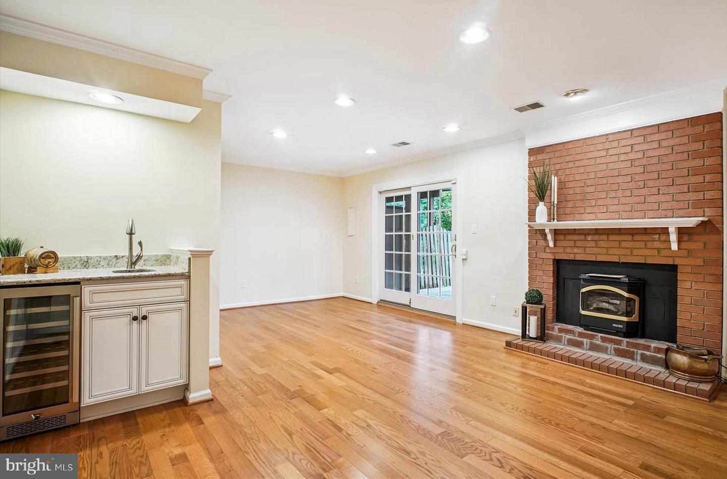 3853 INVERNESS RD, FAIRFAX, Virginia 22033, 3 Bedrooms Bedrooms, ,3 BathroomsBathrooms,Residential,For sale,3853 INVERNESS RD,VAFX2262012 MLS # VAFX2262012