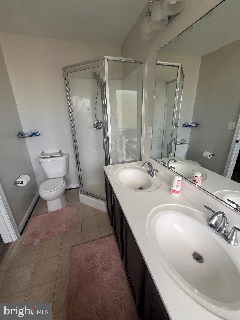 2335 DRAKE LN, FREDERICKSBURG, Virginia 22408, 4 Bedrooms Bedrooms, 8 Rooms Rooms,2 BathroomsBathrooms,Residential,For sale,2335 DRAKE LN,VASP2035560 MLS # VASP2035560