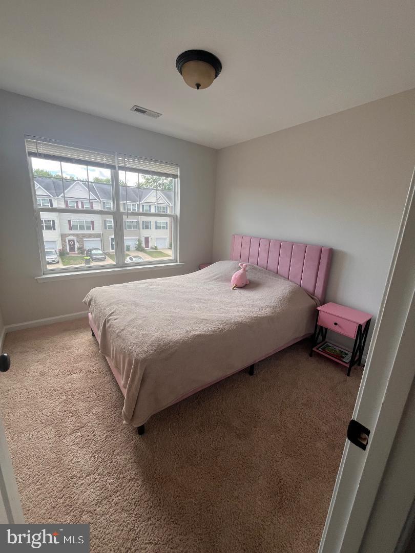 2335 DRAKE LN, FREDERICKSBURG, Virginia 22408, 4 Bedrooms Bedrooms, 8 Rooms Rooms,2 BathroomsBathrooms,Residential,For sale,2335 DRAKE LN,VASP2035560 MLS # VASP2035560