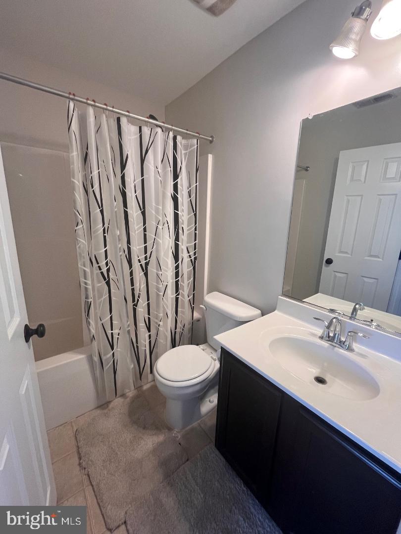 2335 DRAKE LN, FREDERICKSBURG, Virginia 22408, 4 Bedrooms Bedrooms, 8 Rooms Rooms,2 BathroomsBathrooms,Residential,For sale,2335 DRAKE LN,VASP2035560 MLS # VASP2035560