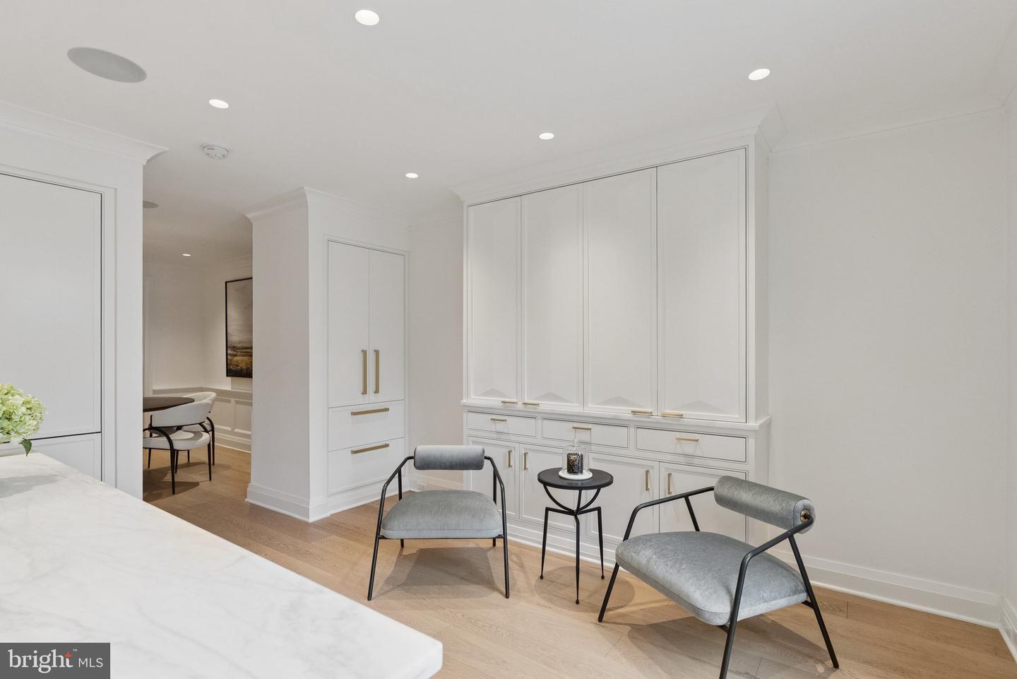 3137 N ST NW, WASHINGTON, District Of Columbia 20007, 3 Bedrooms Bedrooms, ,4 BathroomsBathrooms,Residential,For sale,3137 N ST NW,DCDC2216066 MLS # DCDC2216066