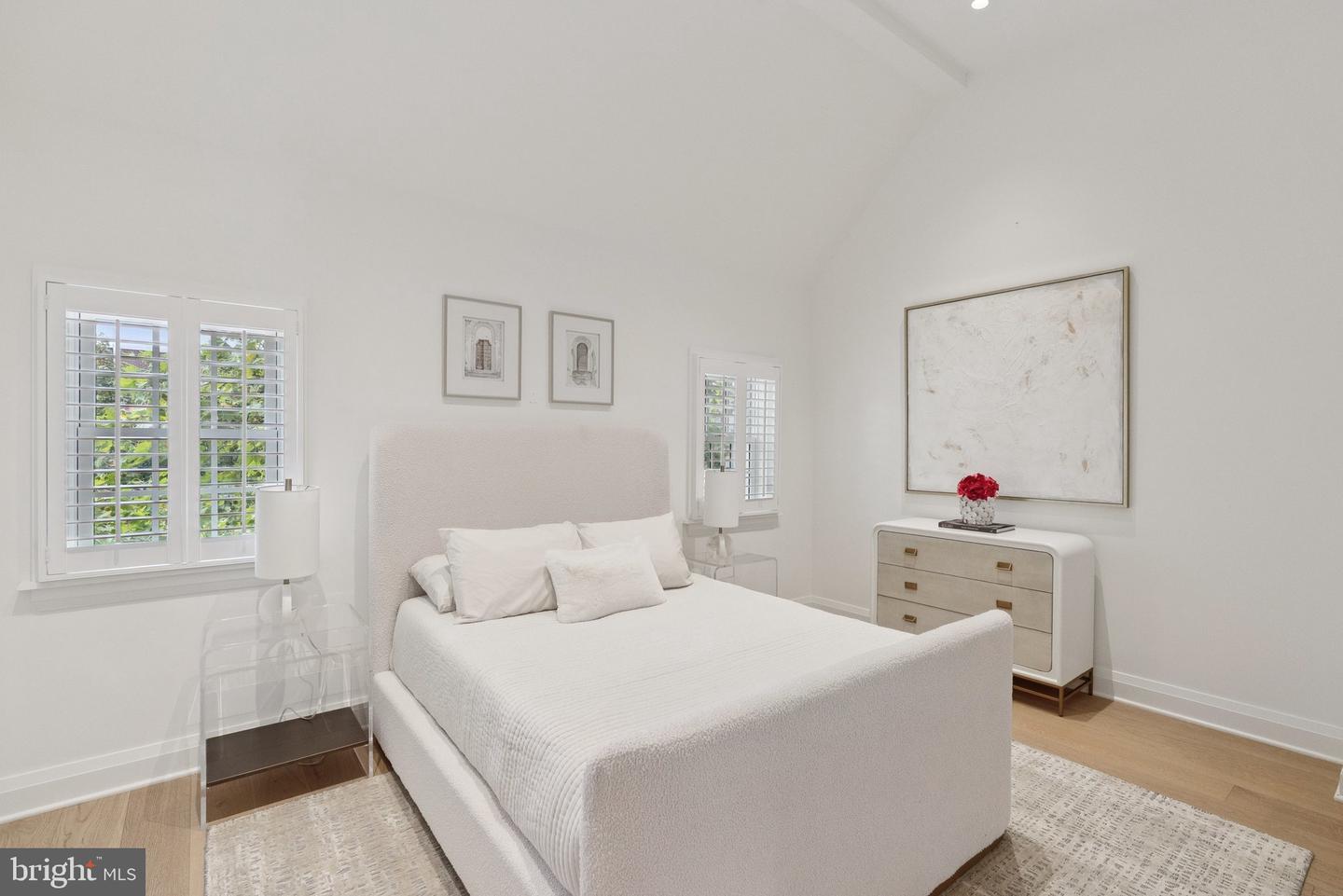 3137 N ST NW, WASHINGTON, District Of Columbia 20007, 3 Bedrooms Bedrooms, ,4 BathroomsBathrooms,Residential,For sale,3137 N ST NW,DCDC2216066 MLS # DCDC2216066