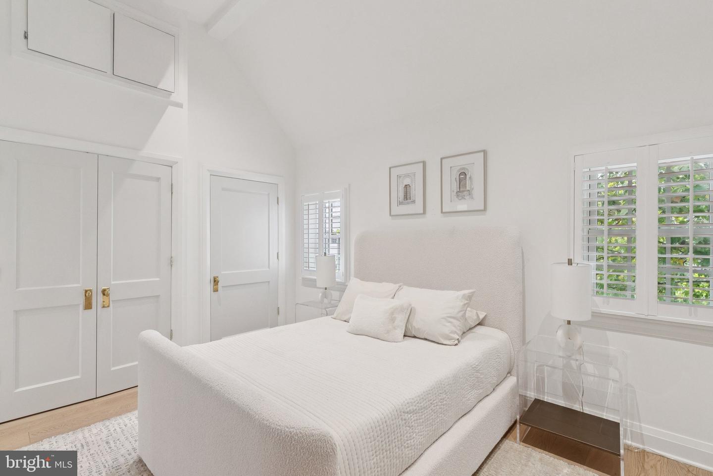 3137 N ST NW, WASHINGTON, District Of Columbia 20007, 3 Bedrooms Bedrooms, ,4 BathroomsBathrooms,Residential,For sale,3137 N ST NW,DCDC2216066 MLS # DCDC2216066