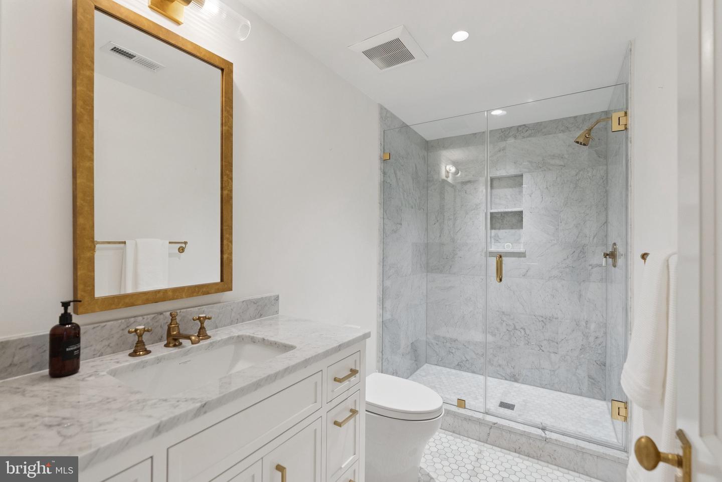 3137 N ST NW, WASHINGTON, District Of Columbia 20007, 3 Bedrooms Bedrooms, ,4 BathroomsBathrooms,Residential,For sale,3137 N ST NW,DCDC2216066 MLS # DCDC2216066