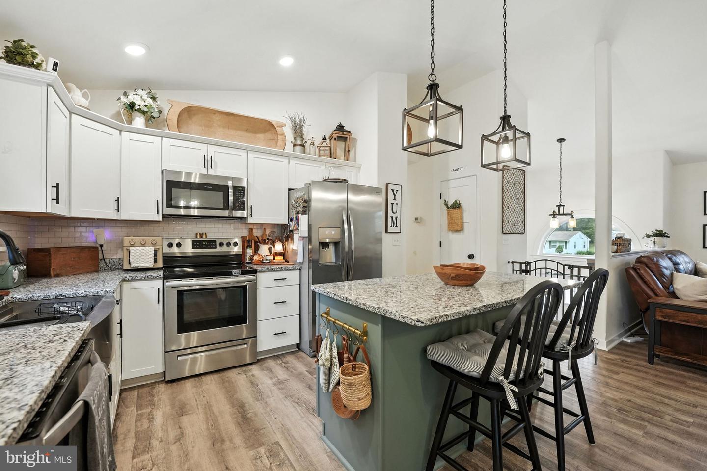 16 CRESTVIEW DR, STAFFORD, Virginia 22556, 4 Bedrooms Bedrooms, ,3 BathroomsBathrooms,Residential,For sale,16 CRESTVIEW DR,VAST2042022 MLS # VAST2042022