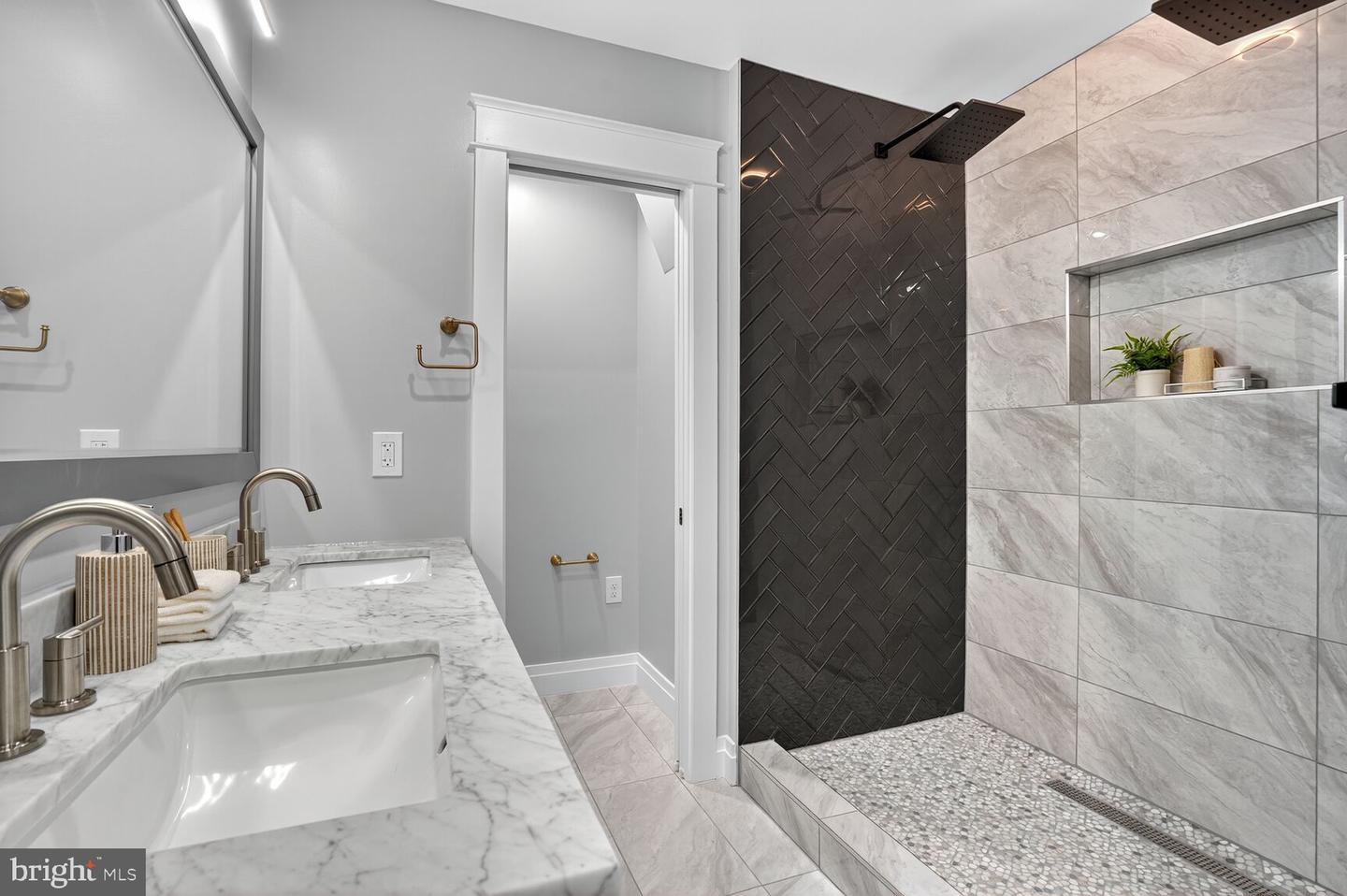4122 FERRY LANDING RD, ALEXANDRIA, Virginia 22309, 5 Bedrooms Bedrooms, ,5 BathroomsBathrooms,Residential,For sale,4122 FERRY LANDING RD,VAFX2262660 MLS # VAFX2262660