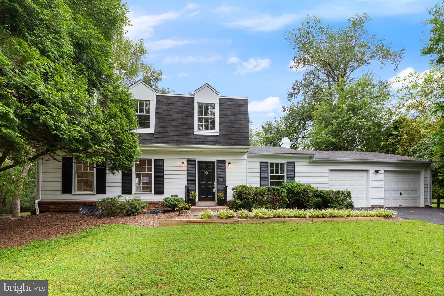 1802 CRANBERRY LN, RESTON, Virginia 20191, 4 Bedrooms Bedrooms, ,2 BathroomsBathrooms,Residential,For sale,1802 CRANBERRY LN,VAFX2262728 MLS # VAFX2262728
