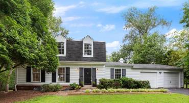1802 CRANBERRY LN, RESTON, Virginia 20191, 4 Bedrooms Bedrooms, ,2 BathroomsBathrooms,Residential,For sale,1802 CRANBERRY LN,VAFX2262728 MLS # VAFX2262728