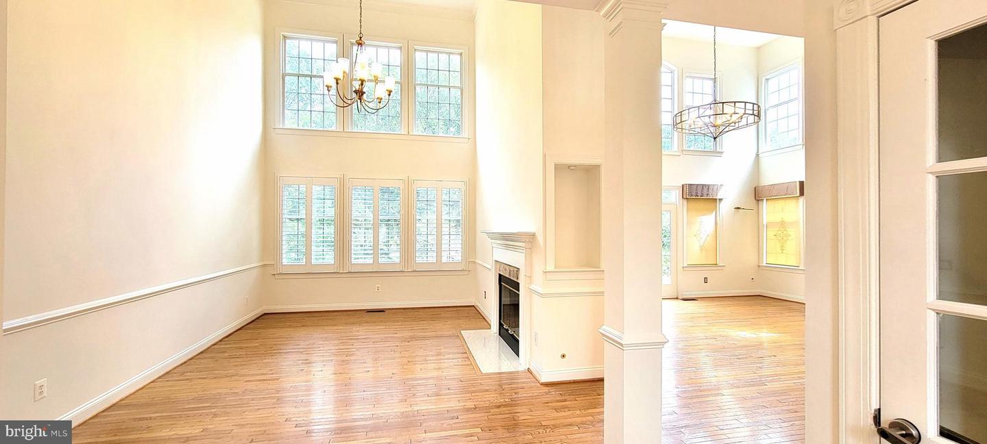 15292 GOLF VIEW DR, HAYMARKET, Virginia 20169, 4 Bedrooms Bedrooms, ,4 BathroomsBathrooms,Residential,For sale,15292 GOLF VIEW DR,VAPW2102208 MLS # VAPW2102208