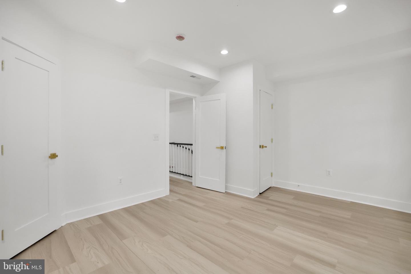 623 LONGFELLOW ST NW, WASHINGTON, District Of Columbia 20011, 5 Bedrooms Bedrooms, ,4 BathroomsBathrooms,Residential,For sale,623 LONGFELLOW ST NW,DCDC2216352 MLS # DCDC2216352