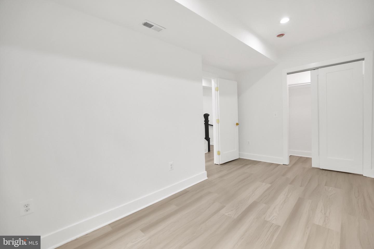 623 LONGFELLOW ST NW, WASHINGTON, District Of Columbia 20011, 5 Bedrooms Bedrooms, ,4 BathroomsBathrooms,Residential,For sale,623 LONGFELLOW ST NW,DCDC2216352 MLS # DCDC2216352