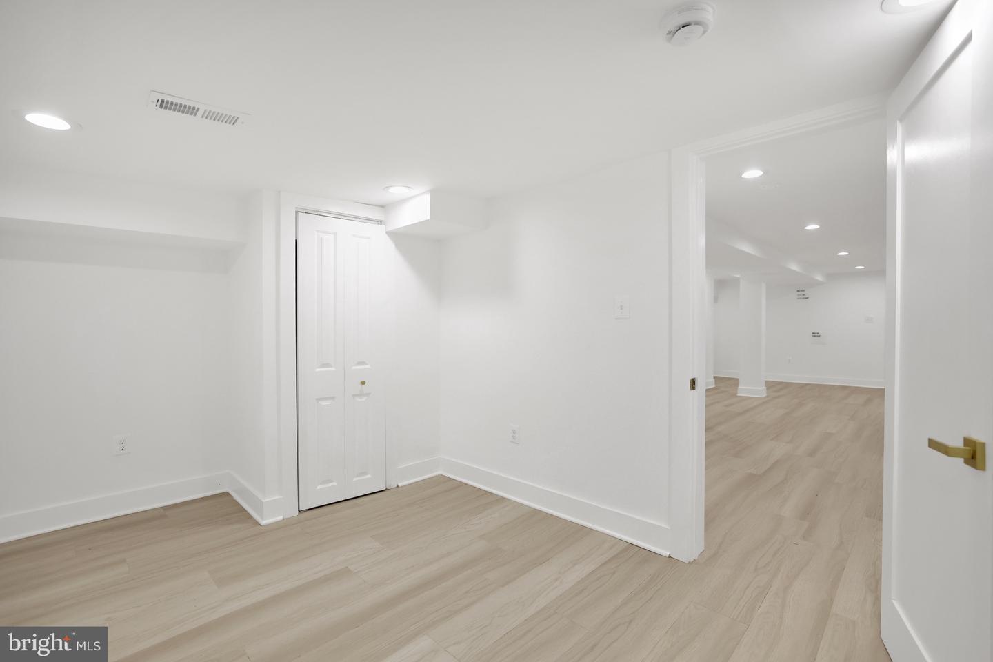 623 LONGFELLOW ST NW, WASHINGTON, District Of Columbia 20011, 5 Bedrooms Bedrooms, ,4 BathroomsBathrooms,Residential,For sale,623 LONGFELLOW ST NW,DCDC2216352 MLS # DCDC2216352