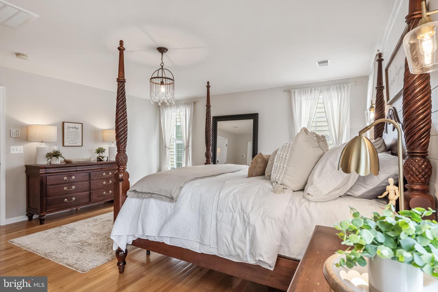 15622 ADMIRAL BAKER CIR, HAYMARKET, Virginia 20169, 5 Bedrooms Bedrooms, ,2 BathroomsBathrooms,Residential,For sale,15622 ADMIRAL BAKER CIR,VAPW2102334 MLS # VAPW2102334