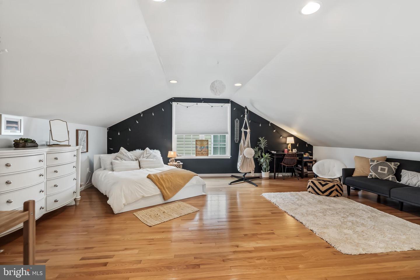 15622 ADMIRAL BAKER CIR, HAYMARKET, Virginia 20169, 5 Bedrooms Bedrooms, ,2 BathroomsBathrooms,Residential,For sale,15622 ADMIRAL BAKER CIR,VAPW2102334 MLS # VAPW2102334