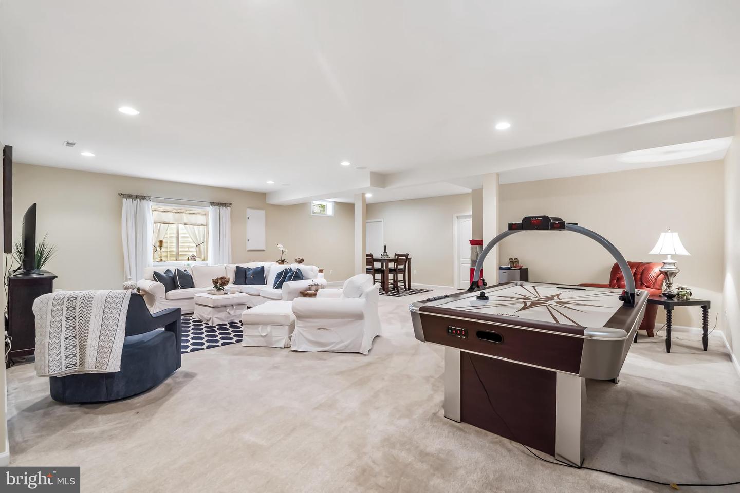 15622 ADMIRAL BAKER CIR, HAYMARKET, Virginia 20169, 5 Bedrooms Bedrooms, ,2 BathroomsBathrooms,Residential,For sale,15622 ADMIRAL BAKER CIR,VAPW2102334 MLS # VAPW2102334