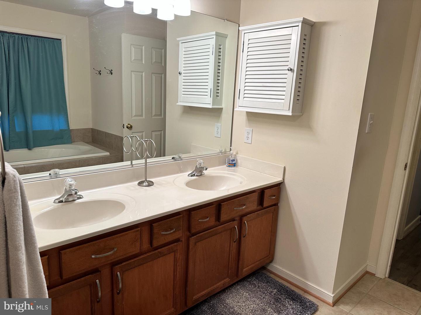 405 HARRISON CIR, LOCUST GROVE, Virginia 22508, 3 Bedrooms Bedrooms, ,2 BathroomsBathrooms,Residential,For sale,405 HARRISON CIR,VAOR2010576 MLS # VAOR2010576