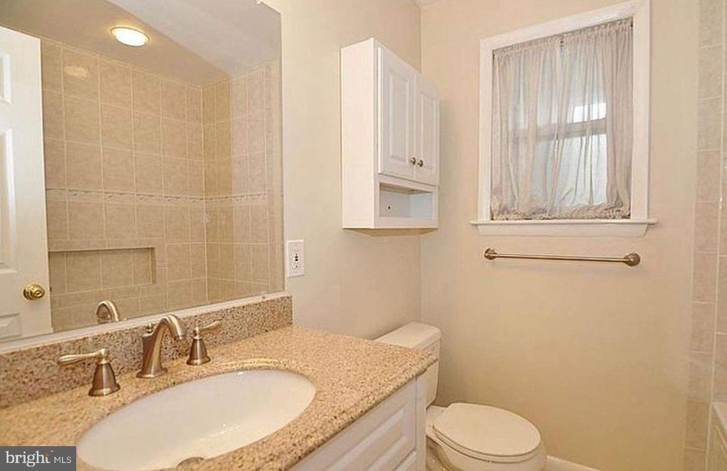 2356 SOUTH PIERCE ST, ARLINGTON, Virginia 22202, 4 Bedrooms Bedrooms, 12 Rooms Rooms,3 BathroomsBathrooms,Residential,For sale,2356 SOUTH PIERCE ST,VAAR2062710 MLS # VAAR2062710