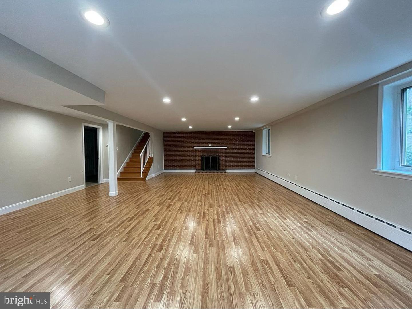 2356 SOUTH PIERCE ST, ARLINGTON, Virginia 22202, 4 Bedrooms Bedrooms, 12 Rooms Rooms,3 BathroomsBathrooms,Residential,For sale,2356 SOUTH PIERCE ST,VAAR2062710 MLS # VAAR2062710