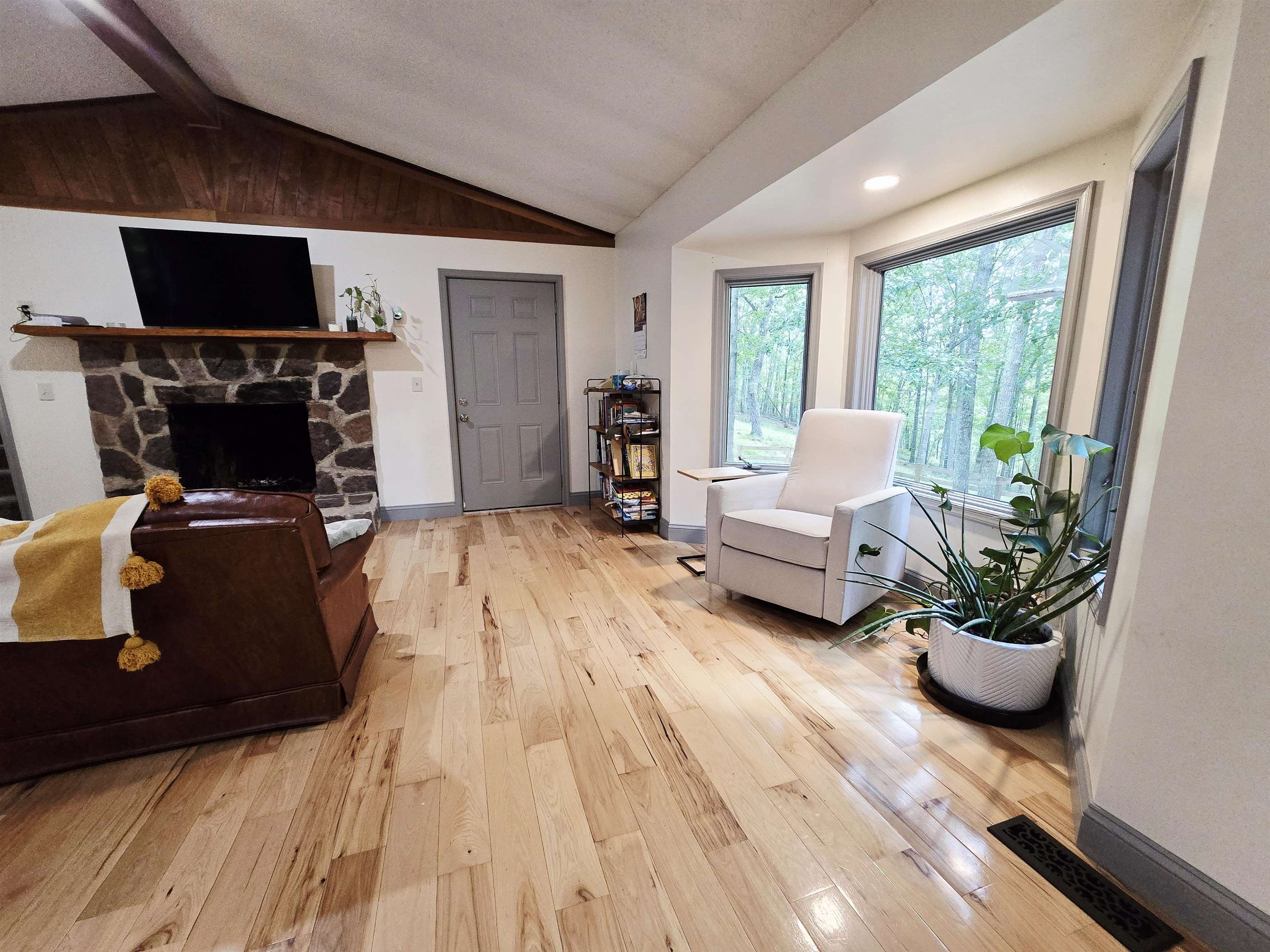 227 DOGWOOD LN, MONTEREY, Virginia 24465, 2 Bedrooms Bedrooms, ,2 BathroomsBathrooms,Residential,227 DOGWOOD LN,668252 MLS # 668252