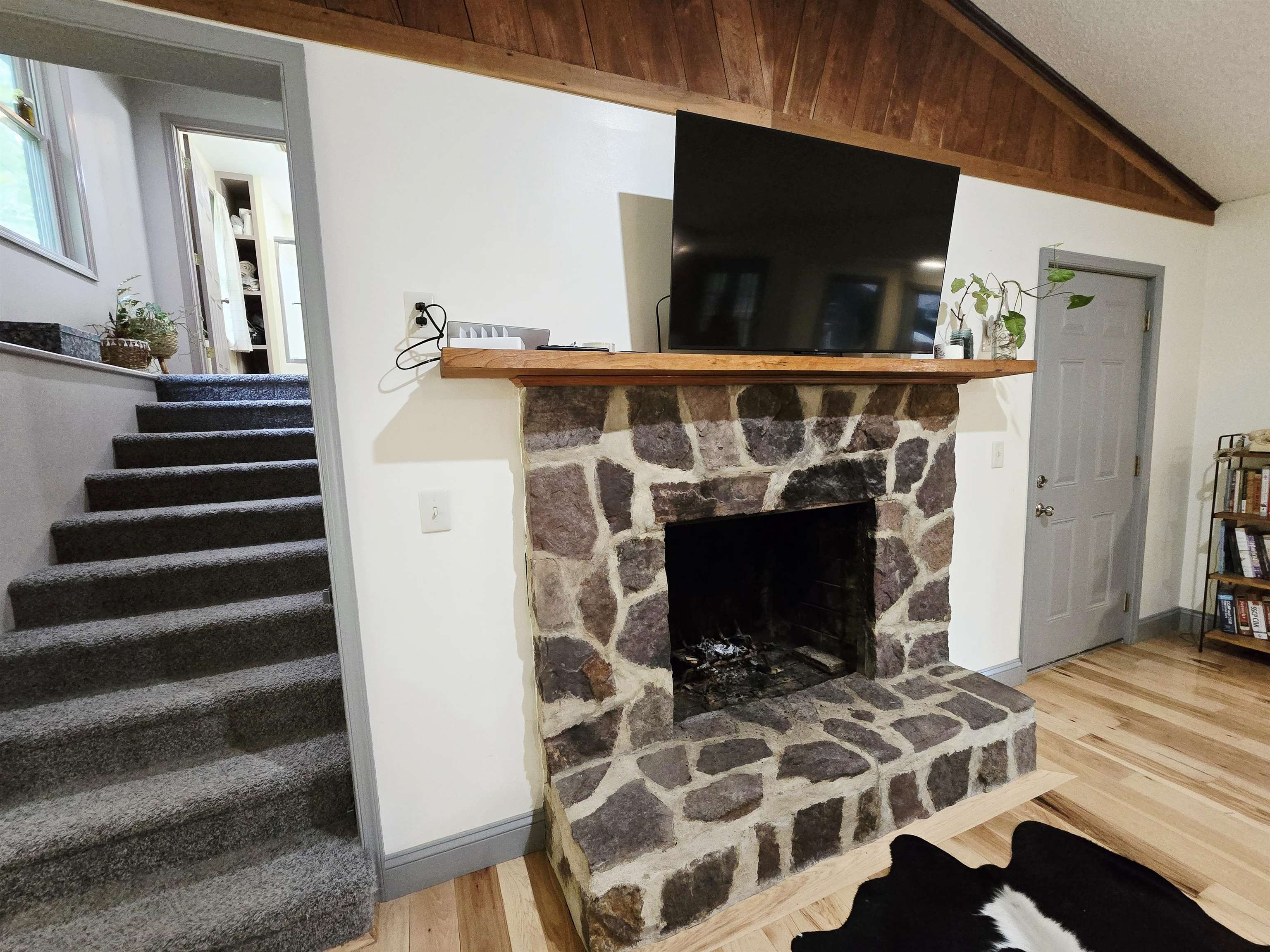 227 DOGWOOD LN, MONTEREY, Virginia 24465, 2 Bedrooms Bedrooms, ,2 BathroomsBathrooms,Residential,227 DOGWOOD LN,668252 MLS # 668252