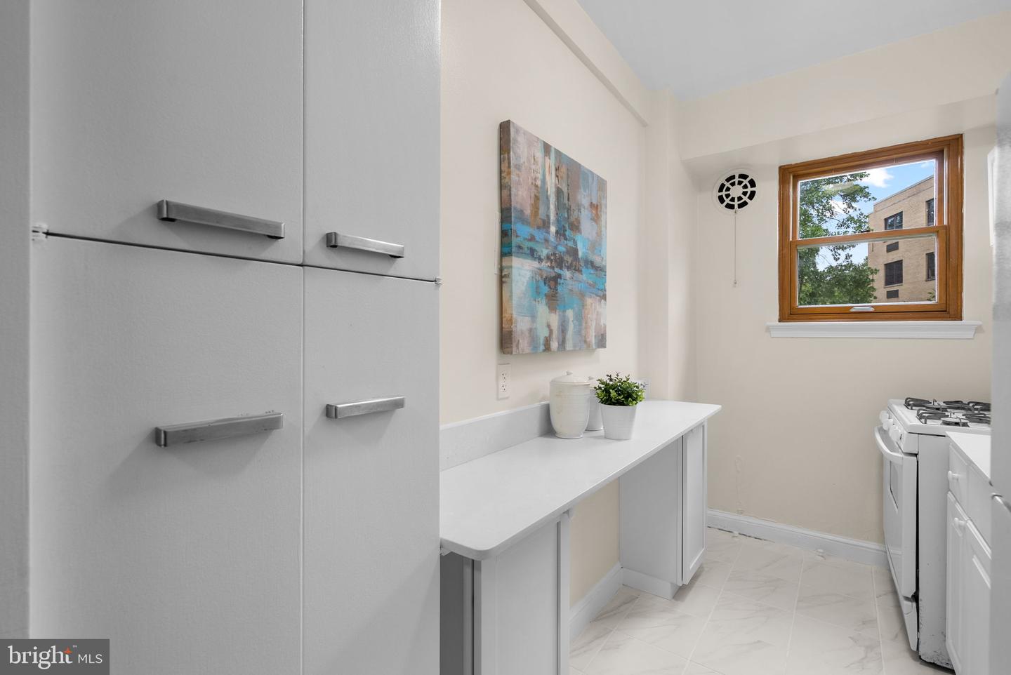 3025 ONTARIO RD NW #407, WASHINGTON, District Of Columbia 20009, 1 Bedroom Bedrooms, ,1 BathroomBathrooms,Residential,For sale,3025 ONTARIO RD NW #407,DCDC2216604 MLS # DCDC2216604