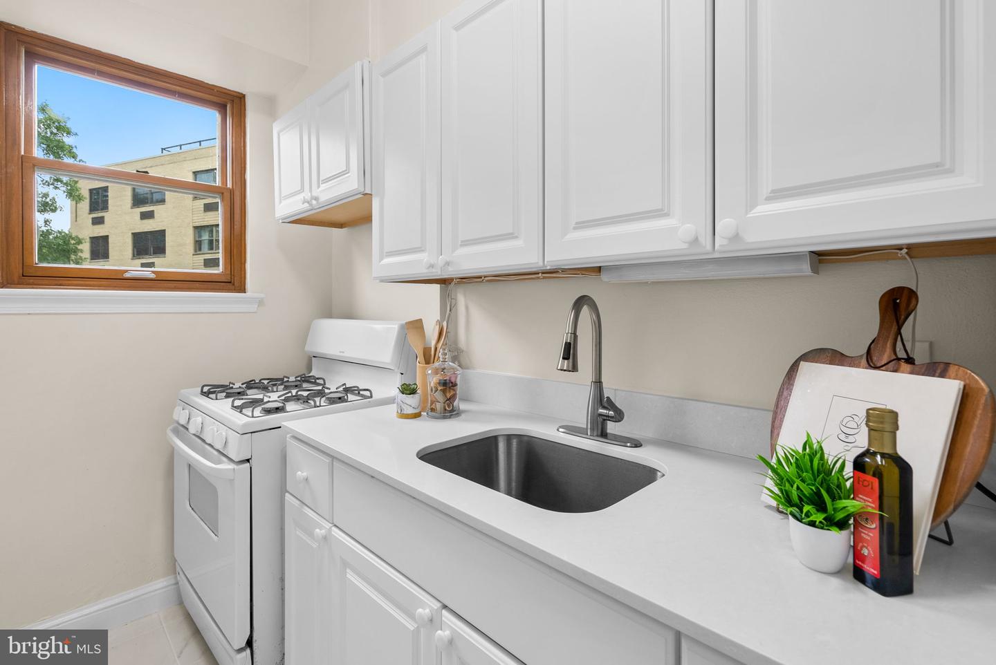 3025 ONTARIO RD NW #407, WASHINGTON, District Of Columbia 20009, 1 Bedroom Bedrooms, ,1 BathroomBathrooms,Residential,For sale,3025 ONTARIO RD NW #407,DCDC2216604 MLS # DCDC2216604