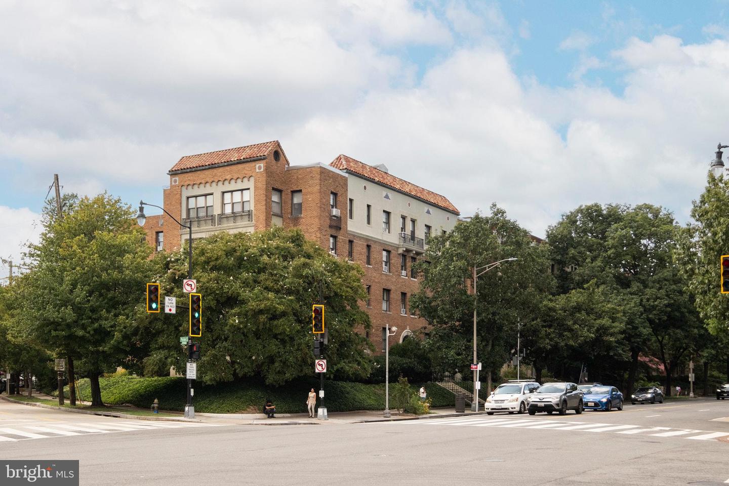 3600 CONNECTICUT AVE NW #404, WASHINGTON, District Of Columbia 20008, 1 Bedroom Bedrooms, ,1 BathroomBathrooms,Residential,For sale,3600 CONNECTICUT AVE NW #404,DCDC2216610 MLS # DCDC2216610