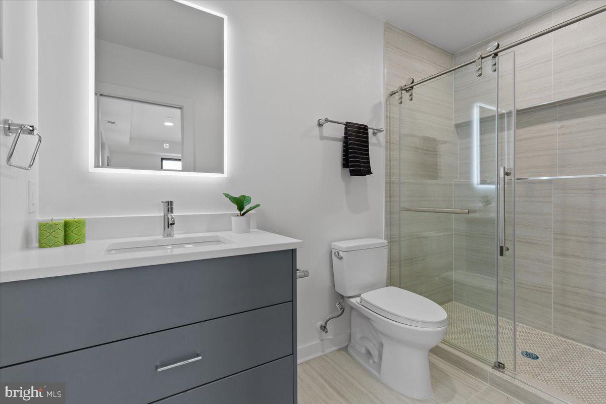 641 QUEBEC PL NW #2, WASHINGTON, District Of Columbia 20010, 3 Bedrooms Bedrooms, ,3 BathroomsBathrooms,Residential,For sale,641 QUEBEC PL NW #2,DCDC2216676 MLS # DCDC2216676
