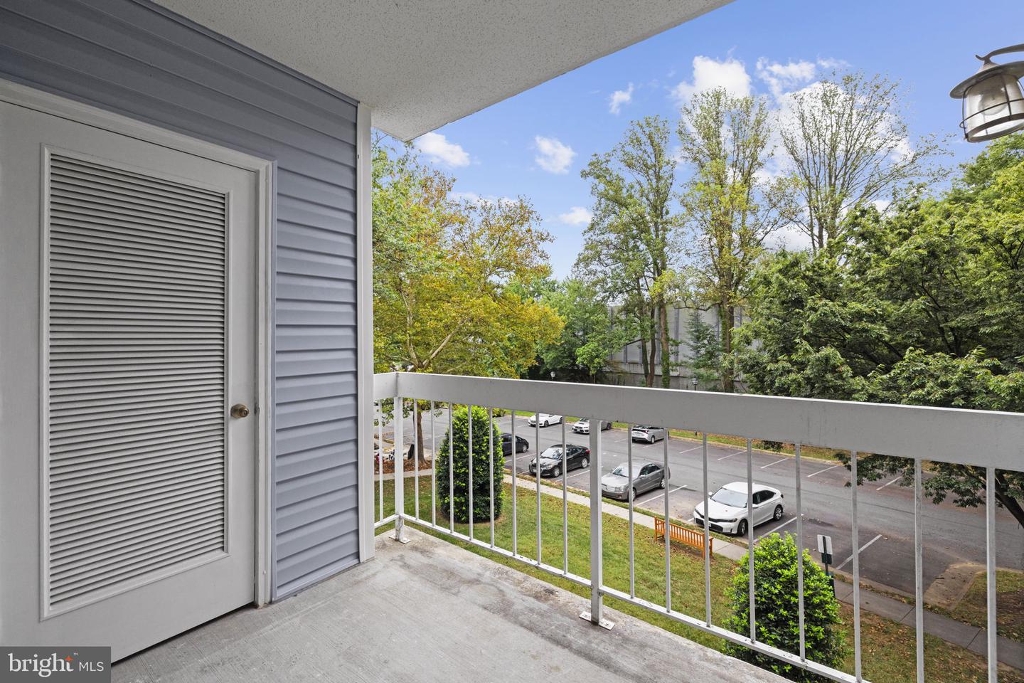 3179 SUMMIT SQUARE DR #2-C2, OAKTON, Virginia 22124, ,Residential,For sale,3179 SUMMIT SQUARE DR #2-C2,VAFX2263162 MLS # VAFX2263162