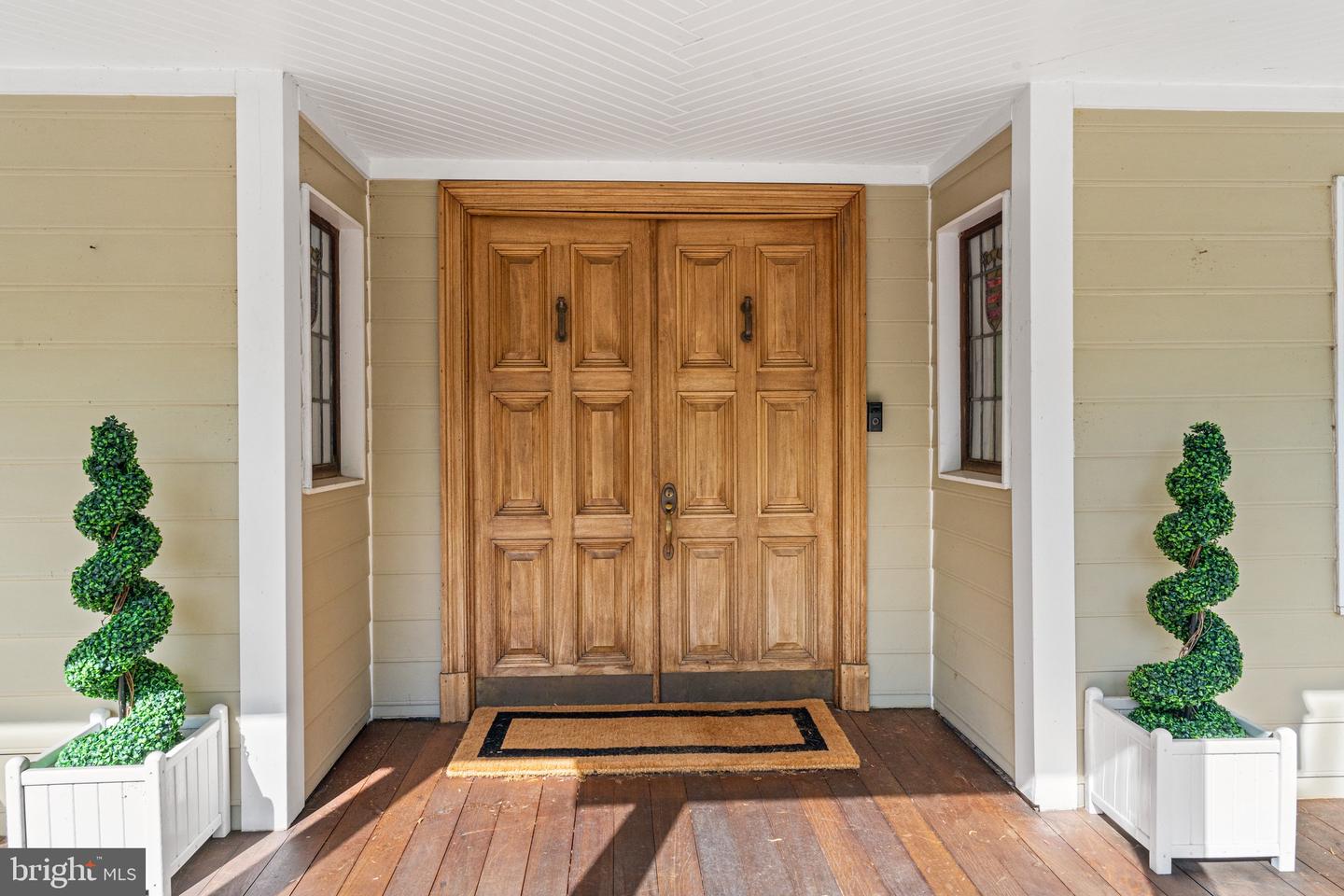 7831 SOUTHDOWN RD, ALEXANDRIA, Virginia 22308, 5 Bedrooms Bedrooms, ,5 BathroomsBathrooms,Residential,For sale,7831 SOUTHDOWN RD,VAFX2263186 MLS # VAFX2263186