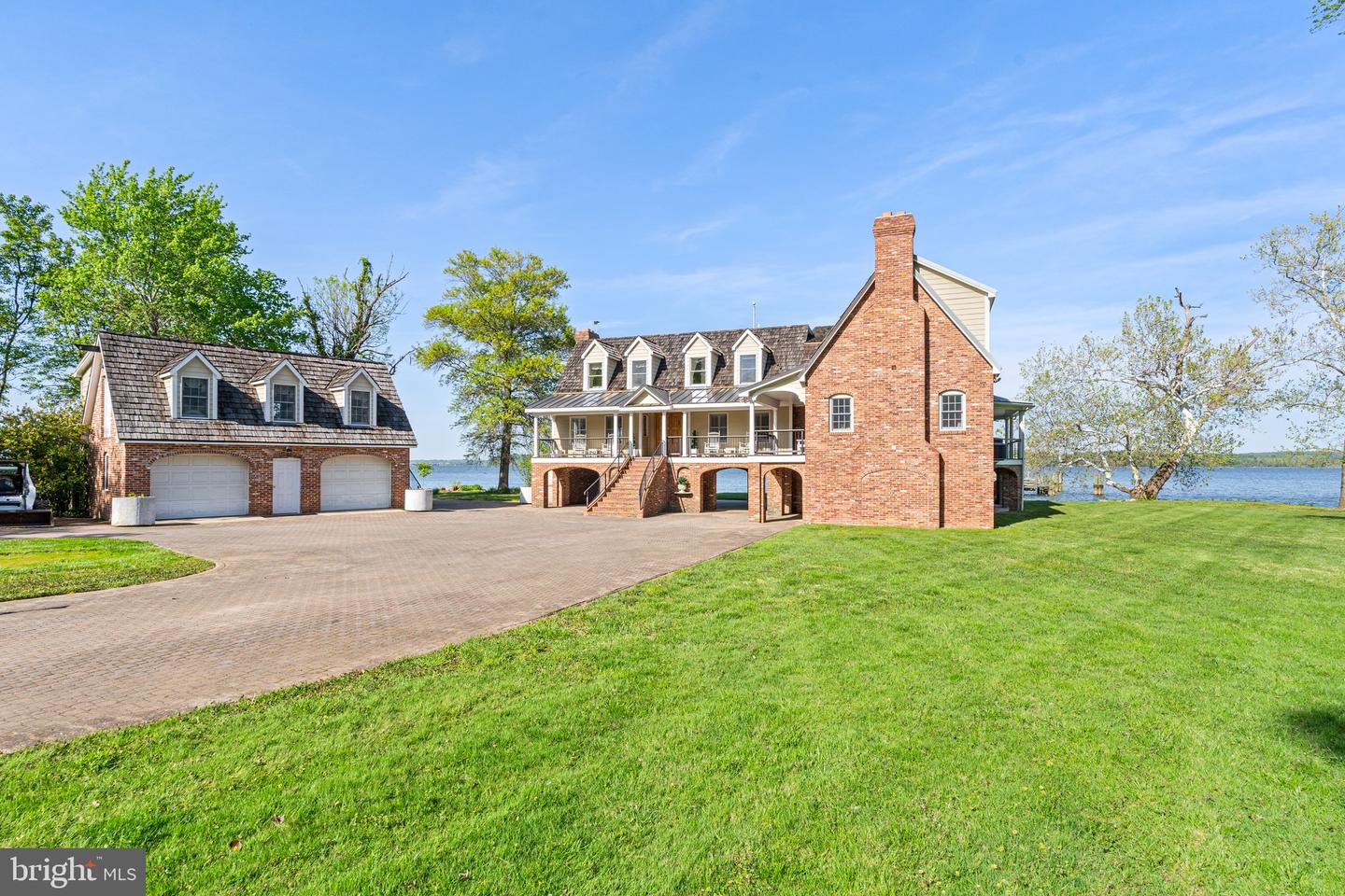 7831 SOUTHDOWN RD, ALEXANDRIA, Virginia 22308, 5 Bedrooms Bedrooms, ,5 BathroomsBathrooms,Residential,For sale,7831 SOUTHDOWN RD,VAFX2263186 MLS # VAFX2263186