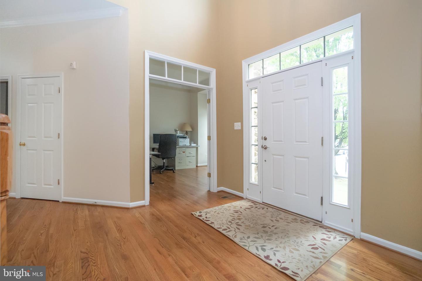 5662 CARIBBEAN CT, HAYMARKET, Virginia 20169, 5 Bedrooms Bedrooms, ,4 BathroomsBathrooms,Residential,For sale,5662 CARIBBEAN CT,VAPW2102622 MLS # VAPW2102622
