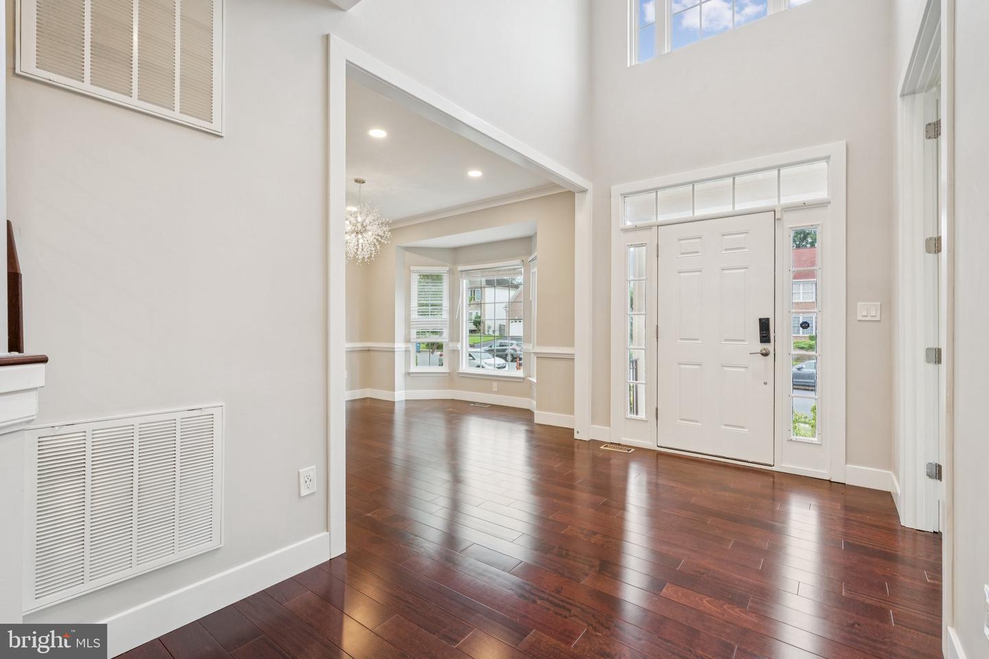 6287 WILLOWFIELD WAY, SPRINGFIELD, Virginia 22150, 8 Bedrooms Bedrooms, ,5 BathroomsBathrooms,Residential,For sale,6287 WILLOWFIELD WAY,VAFX2263196 MLS # VAFX2263196