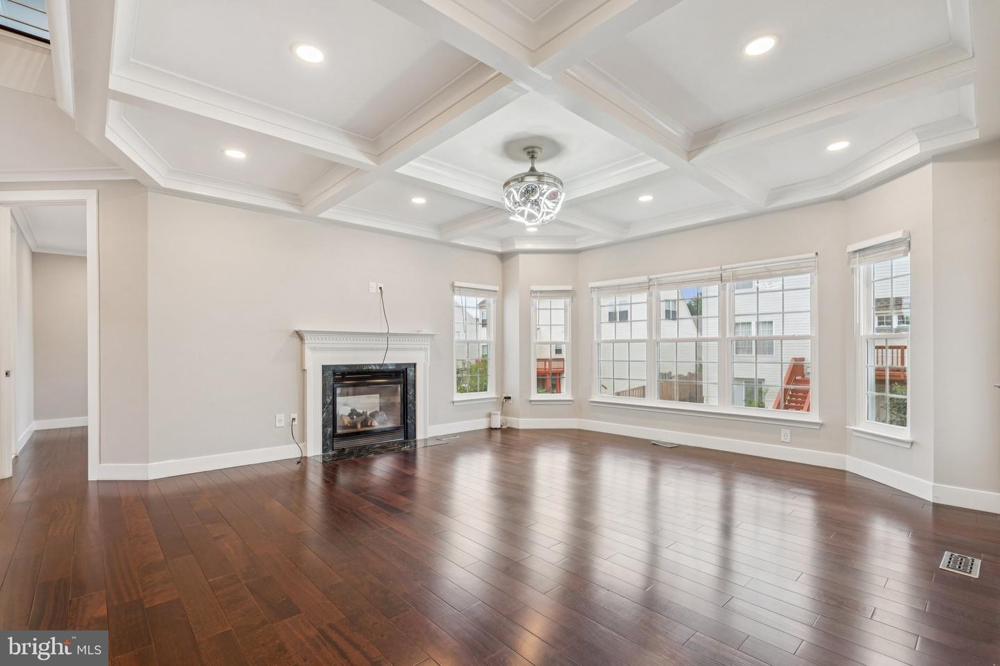 6287 WILLOWFIELD WAY, SPRINGFIELD, Virginia 22150, 8 Bedrooms Bedrooms, ,5 BathroomsBathrooms,Residential,For sale,6287 WILLOWFIELD WAY,VAFX2263196 MLS # VAFX2263196