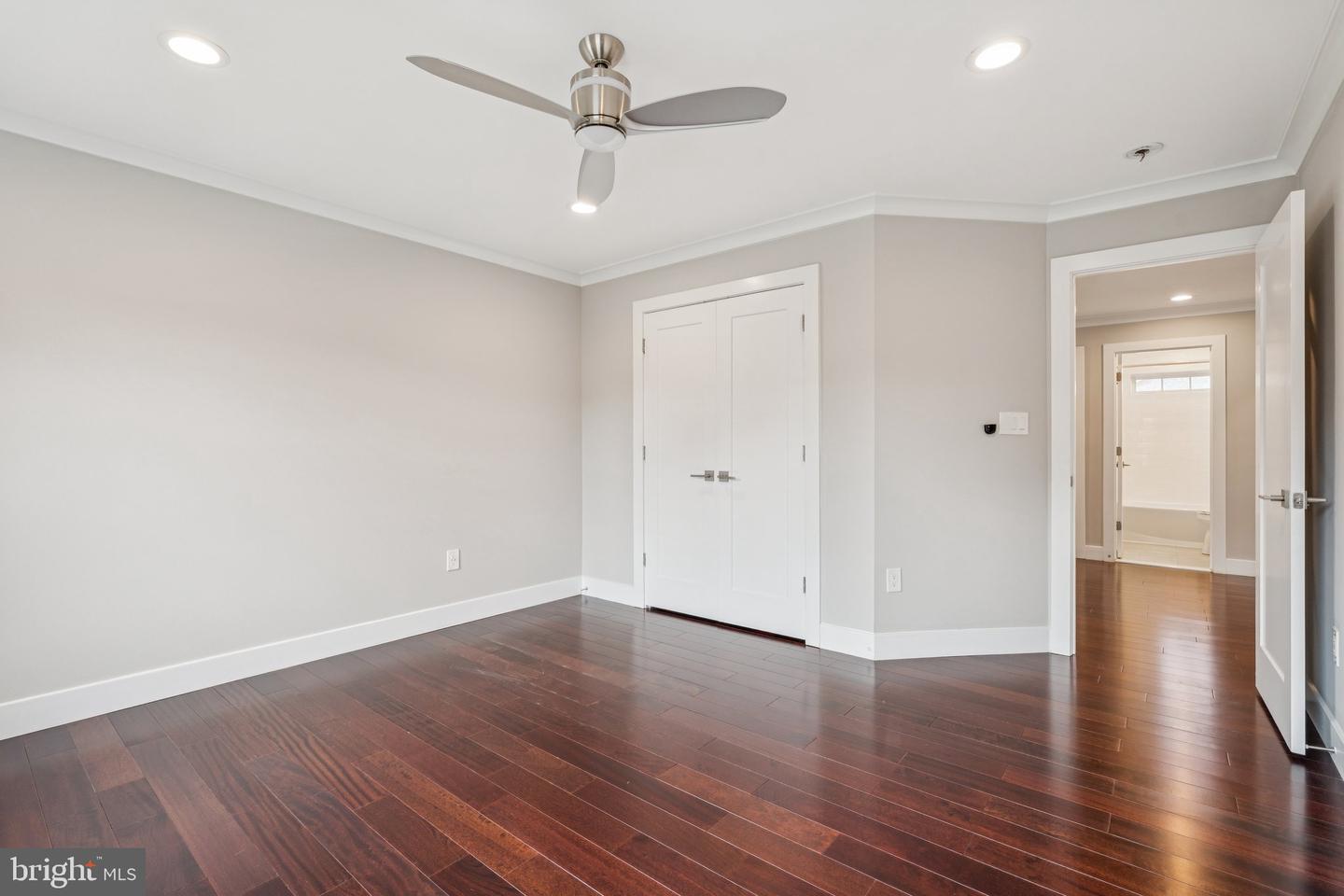 6287 WILLOWFIELD WAY, SPRINGFIELD, Virginia 22150, 8 Bedrooms Bedrooms, ,5 BathroomsBathrooms,Residential,For sale,6287 WILLOWFIELD WAY,VAFX2263196 MLS # VAFX2263196