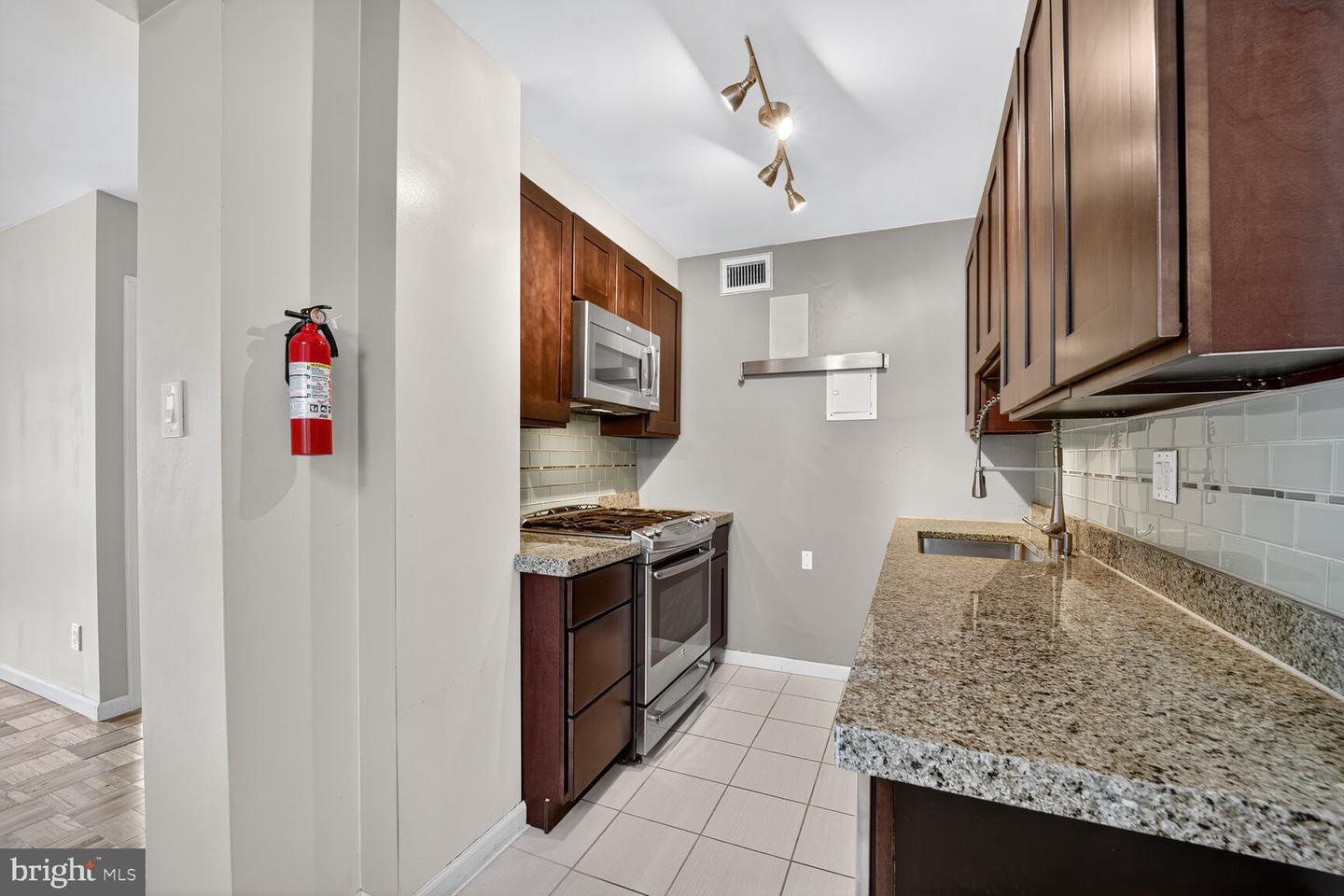 2475 VIRGINIA AVE NW #113, WASHINGTON, District Of Columbia 20037, 1 Bedroom Bedrooms, ,1 BathroomBathrooms,Residential,For sale,2475 VIRGINIA AVE NW #113,DCDC2216742 MLS # DCDC2216742