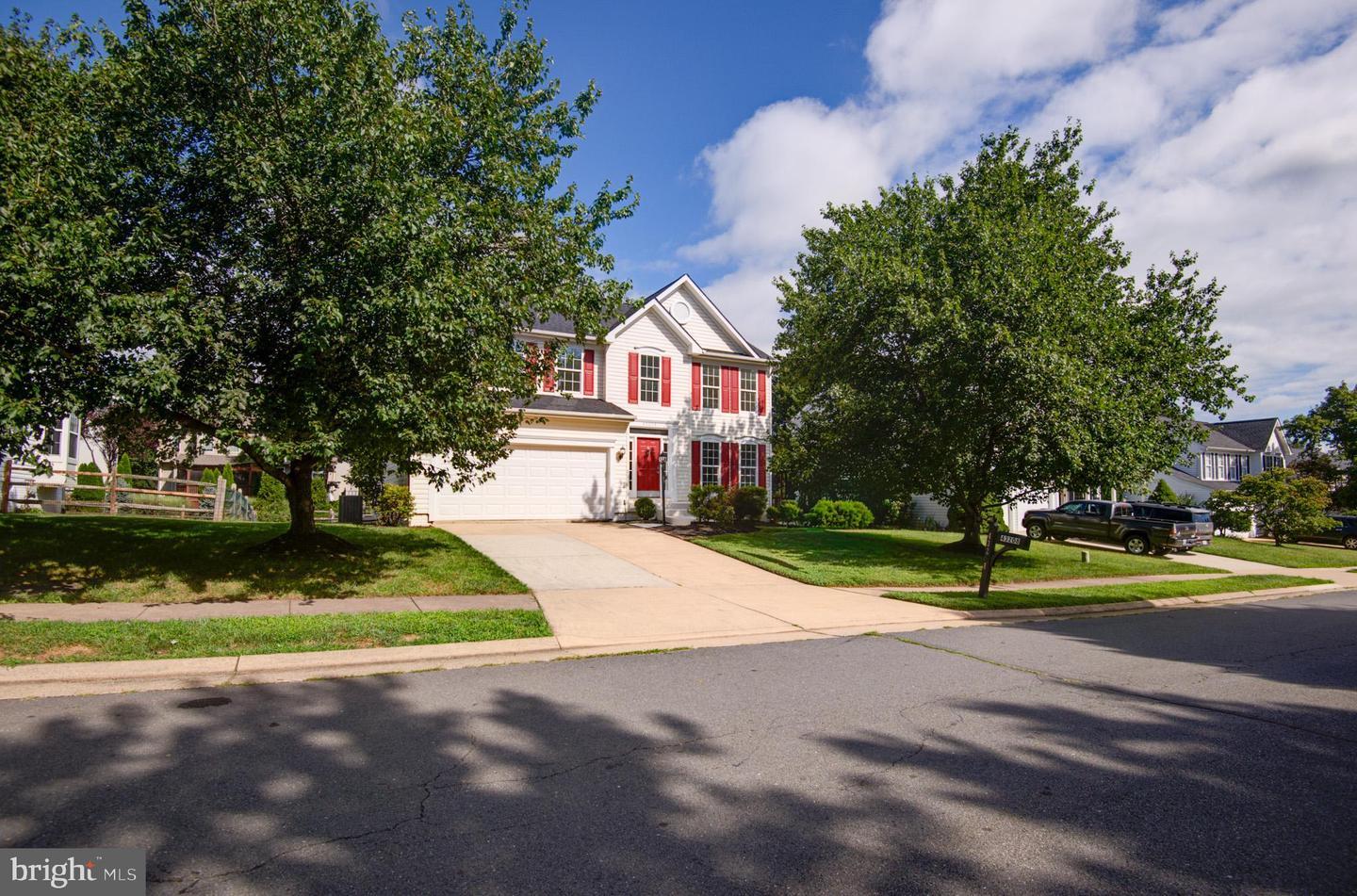 43208 CARDSTON PL, LEESBURG, Virginia 20176, 4 Bedrooms Bedrooms, ,3 BathroomsBathrooms,Residential,For sale,43208 CARDSTON PL,VALO2105320 MLS # VALO2105320