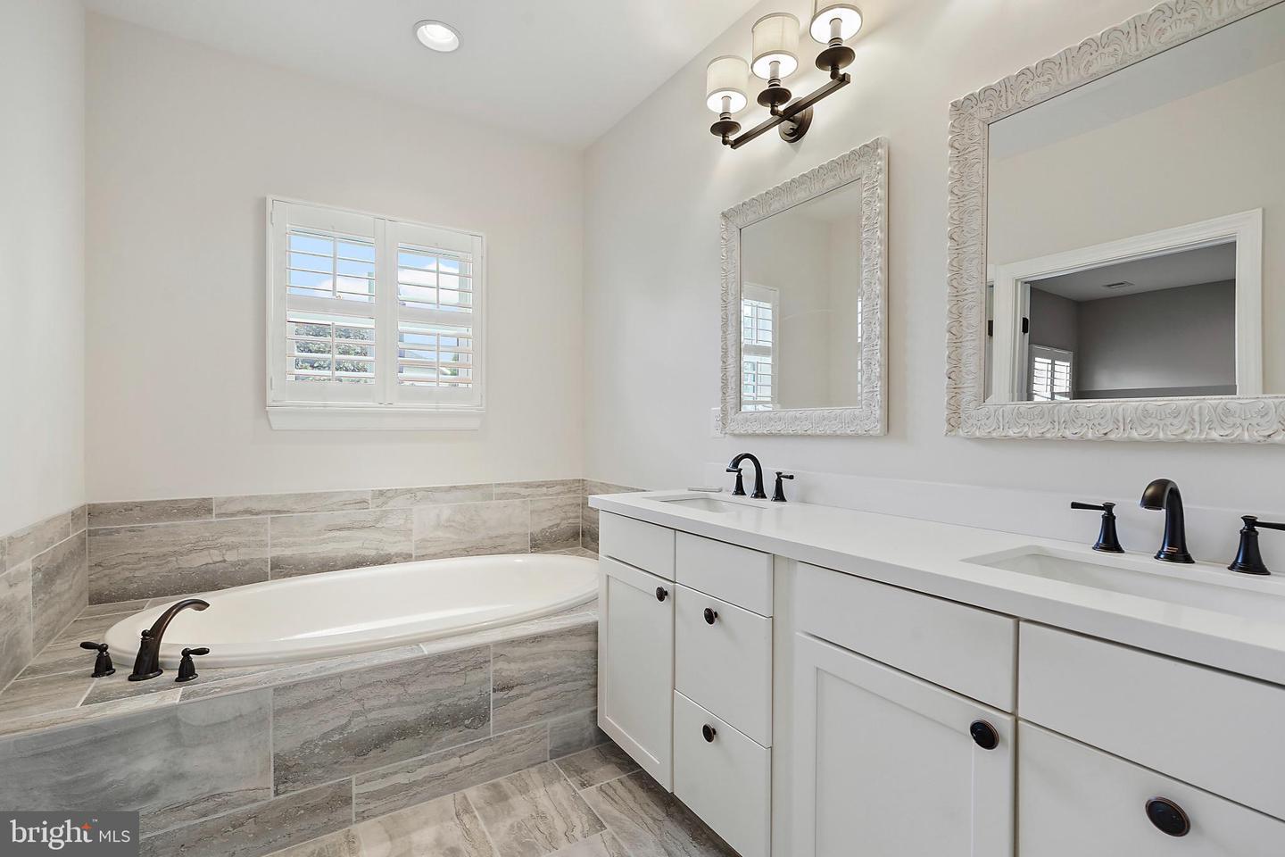 24936 MCNAIR PL, ALDIE, Virginia 20105, 4 Bedrooms Bedrooms, ,3 BathroomsBathrooms,Residential,For sale,24936 MCNAIR PL,VALO2105326 MLS # VALO2105326