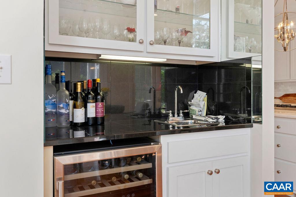 124 HIDDEN SPRINGS LN, NELLYSFORD, Virginia 22958, 5 Bedrooms Bedrooms, ,3 BathroomsBathrooms,Residential,For sale,124 HIDDEN SPRINGS LN,668216 MLS # 668216