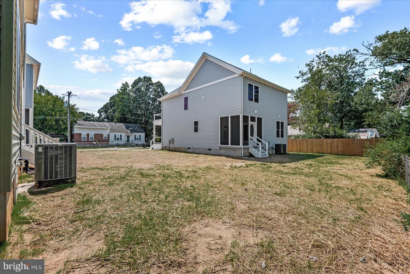 702 TAGGART ST, COLONIAL BEACH, Virginia 22443, 4 Bedrooms Bedrooms, ,3 BathroomsBathrooms,Residential,For sale,702 TAGGART ST,VAWE2009622 MLS # VAWE2009622